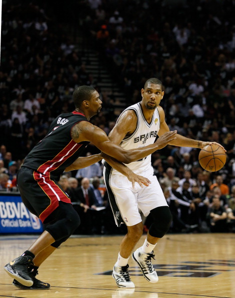 巴媒：西班牙人询问了罗比尼奥儿子小罗比尼奥，球员年底满18（巴媒：西班牙人打听罗比尼奥之子小罗比尼奥，球员将于年底年满18岁）