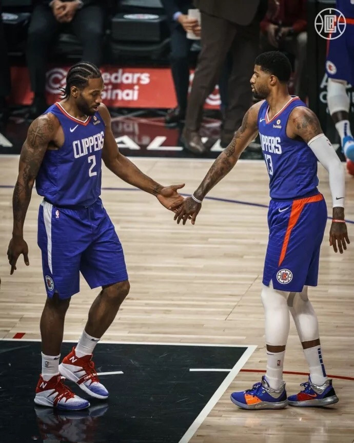 晋鹏翔：感谢每一位球迷，这一路有你们才够滚烫（晋鹏翔：感谢所有球迷，有你们相伴，这段旅程才更炽热）