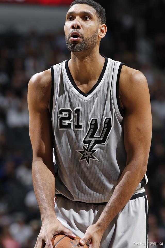 篮球篮网进攻端突然断电，惨遭逆转（篮网进攻短路，痛失好局遭逆转）