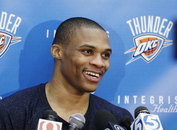 奥尔莫：心情有点复杂，我们本想要赢球和零封（奥尔莫：心情复杂，我们原本期待取胜并零封对手）